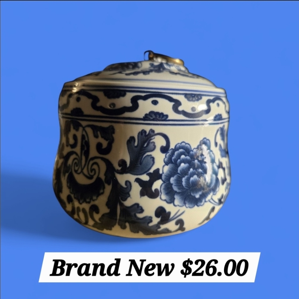 Elegant Blue and Cream Ceramic Tea Jar